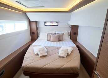 Alquilar catamarán en Marina Zeas - Lagoon 46 