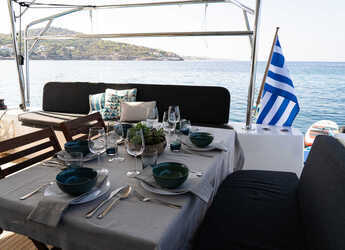 Alquilar catamarán en Marina Zeas - Lagoon 46 