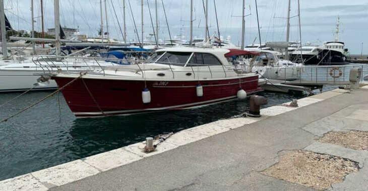 Rent a motorboat in Marina Tankerkomerc - Adriana 44