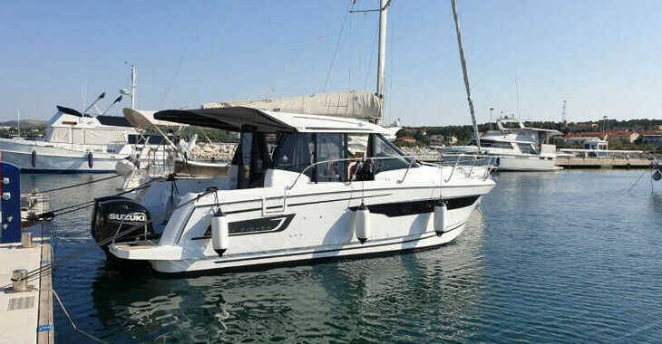 Rent a motorboat in Marina Tankerkomerc - Merry Fisher 895