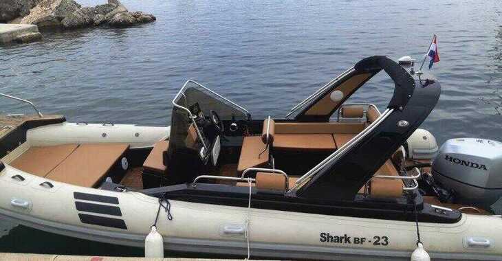 Louer bateau à moteur à Zadar Marina - Shark BF 23 Sport