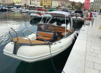 Chartern Sie motorboot in Zadar Marina - Shark BF 23 Sport