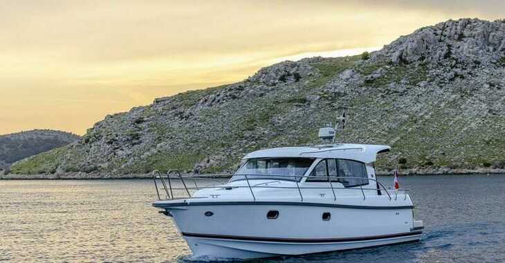 Louer bateau à moteur à Marina Kastela - Nimbus 365 Coupé
