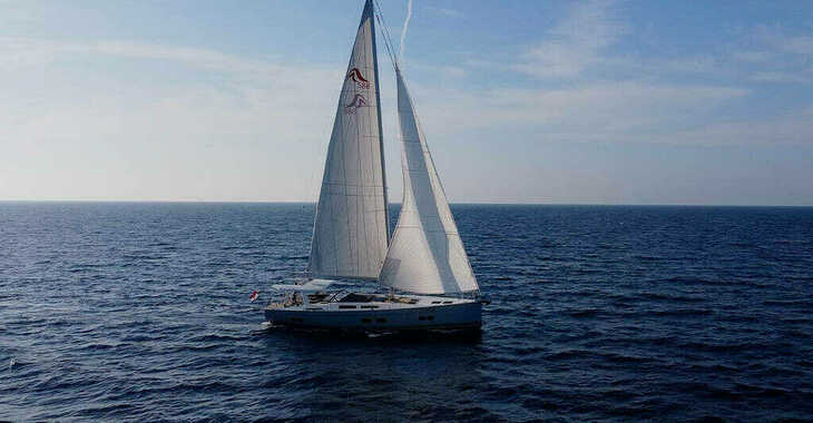 Rent a sailboat in Veruda - Hanse 588
