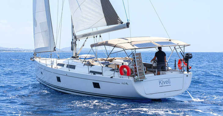 Chartern Sie segelboot in Alimos Marina - Hanse 458