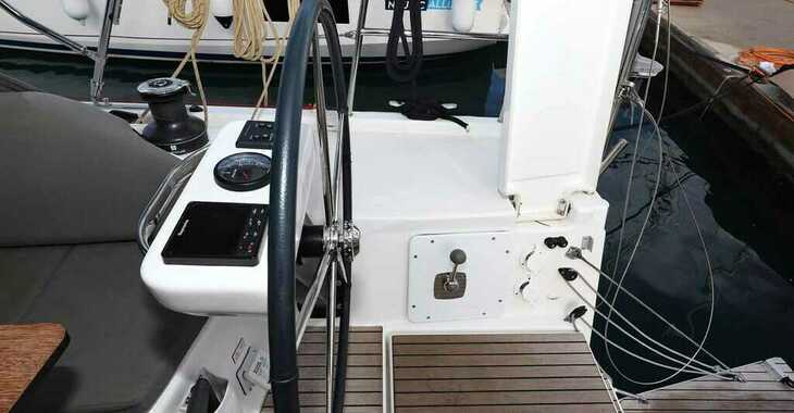 Chartern Sie segelboot in Trogir (ACI marina) - Dufour 390