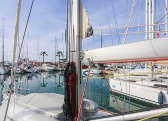 Rent a sailboat in Real Club Náutico de Palma - Sun Odyssey 419 - 3 cab.