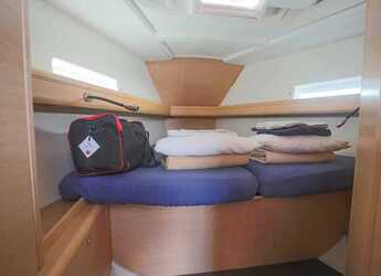 Rent a sailboat in Real Club Náutico de Palma - Sun Odyssey 419 - 3 cab.