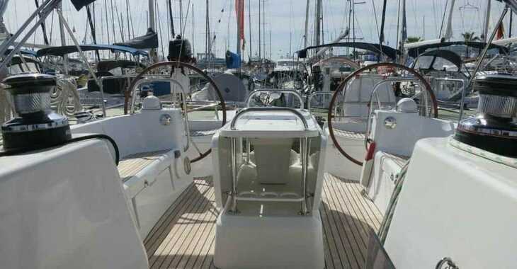 Rent a sailboat in Contra Muelle Mollet - Sun Odyssey 44i
