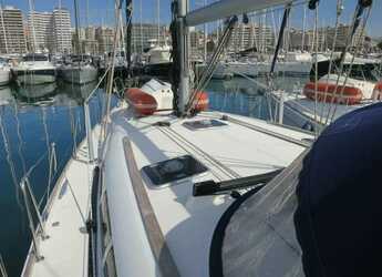 Rent a sailboat in Real Club Náutico de Palma - Sun Odyssey 44i