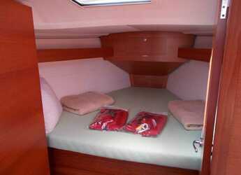 Rent a sailboat in Real Club Náutico de Palma - Dufour 350 GL