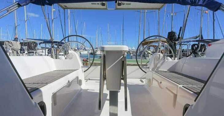 Rent a sailboat in Contra Muelle Mollet - Dufour 382 GL