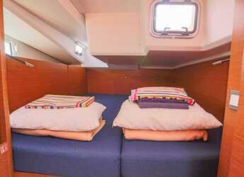 Rent a sailboat in Real Club Náutico de Palma - Sun Odyssey 440