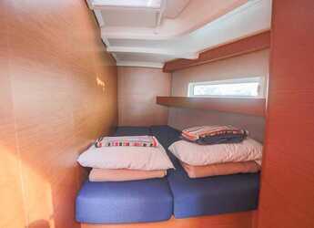 Rent a sailboat in Real Club Náutico de Palma - Sun Odyssey 440