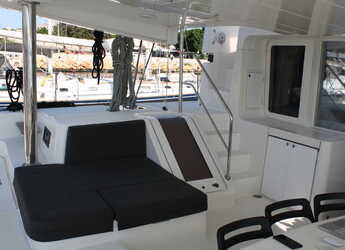 Chartern Sie katamaran in Marina dell'Isola  - Lagoon 52F