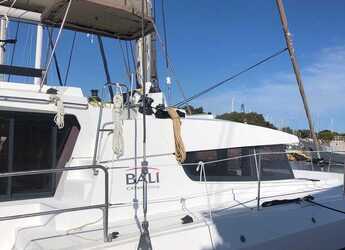 Chartern Sie katamaran in Marina dell'Isola  - Bali 4.2