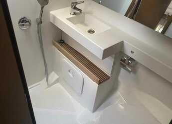 Chartern Sie segelboot in Marina Zeas - Sun Odyssey 440