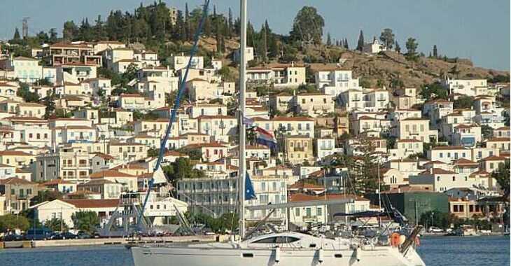 Rent a sailboat in Marina Zeas - Sun Odyssey 49 DS