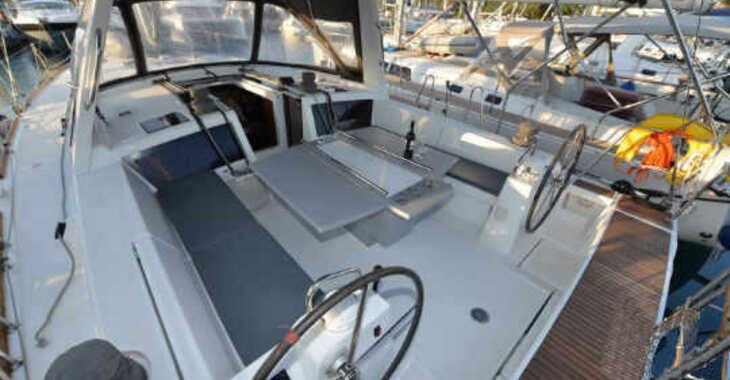 Chartern Sie segelboot in Lavrion Marina - Oceanis 48 - 5 cab.