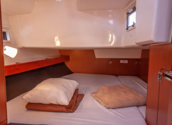 Rent a sailboat in D-Marin Marina Lefkas - Bavaria Cruiser 41 - 3 cab.