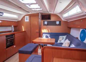 Rent a sailboat in D-Marin Marina Lefkas - Bavaria Cruiser 41 - 3 cab.