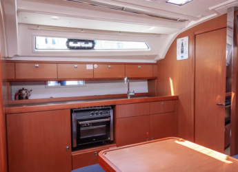 Rent a sailboat in D-Marin Marina Lefkas - Bavaria Cruiser 41 - 3 cab.