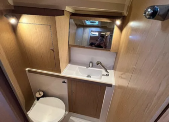 Rent a sailboat in D-Marin Marina Lefkas - Oceanis 41.1