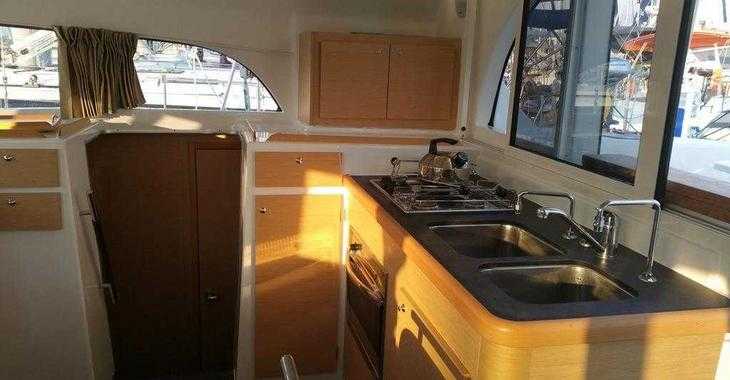 Rent a catamaran in Marina Paleros - Lagoon 380 S2 - 4 + 2 cab.