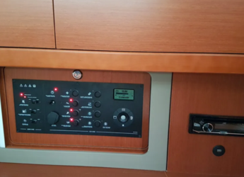 Rent a sailboat in D-Marin Marina Lefkas - Oceanis 45 - 4 cab.