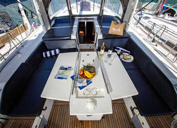 Rent a sailboat in D-Marin Marina Lefkas - Oceanis 51.1 - 5 + 1 cab.