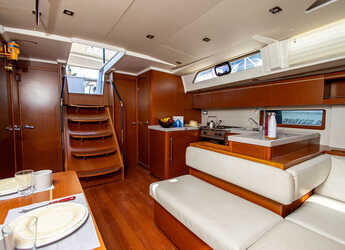 Rent a sailboat in D-Marin Marina Lefkas - Oceanis 51.1 - 5 + 1 cab.