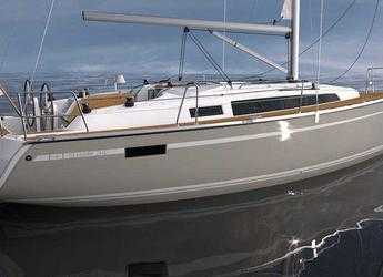 Rent a sailboat in Marina di Portoferraio - Bavaria Cruiser 34