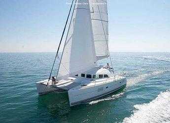 Chartern Sie katamaran in Marina Ibiza - Lagoon 380 S2