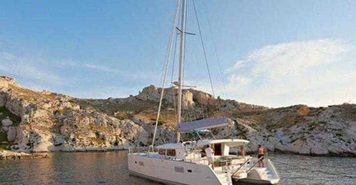 Chartern Sie katamaran in Marina Ibiza - Lagoon 400 S2