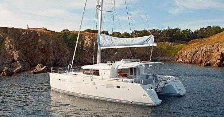 Rent a catamaran in Marina Ibiza - Lagoon 450