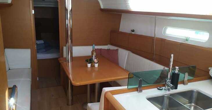 Rent a sailboat in Trogir ACI Marina - Sun Odyssey 389