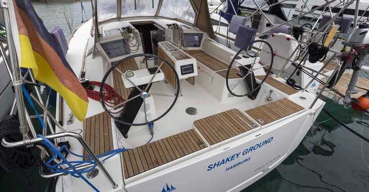 Chartern Sie segelboot in Marina dell'Isola  - Dufour 360 GL - 3 cab.