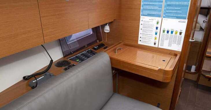 Chartern Sie segelboot in Marina dell'Isola  - Dufour 360 GL - 3 cab.