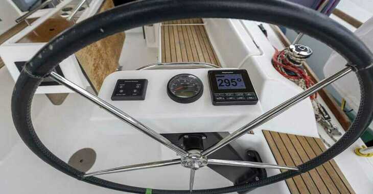 Rent a sailboat in Marina dell'Isola  - Dufour 360 GL - 3 cab.