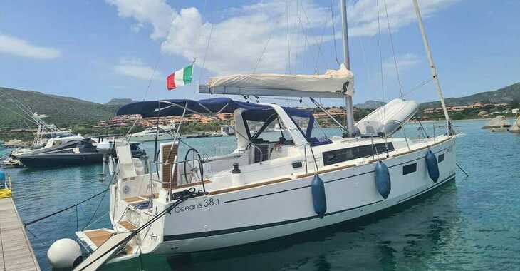 Rent a sailboat in Marina dell'Isola  - Oceanis 38.1