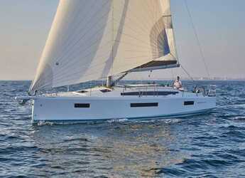 Rent a sailboat in Marina dell'Isola  - Sun Odyssey 410 - 3 cab.