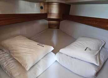 Rent a sailboat in Punat - Bavaria Cruiser 34 - 2 cab.