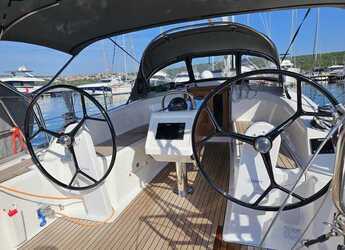 Rent a sailboat in Punat - Bavaria Cruiser 34 - 2 cab.