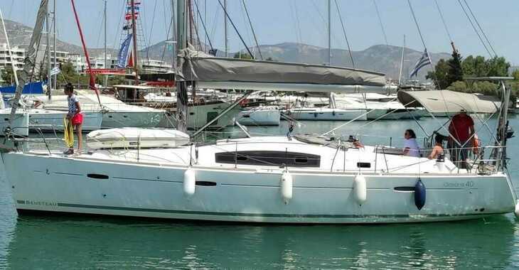 Louer voilier à Marina Eleusis - Beneteau Oceanis 40