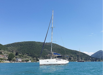 Rent a sailboat in D-Marin Lefkas Marina - Oceanis 43 - 3 cab.