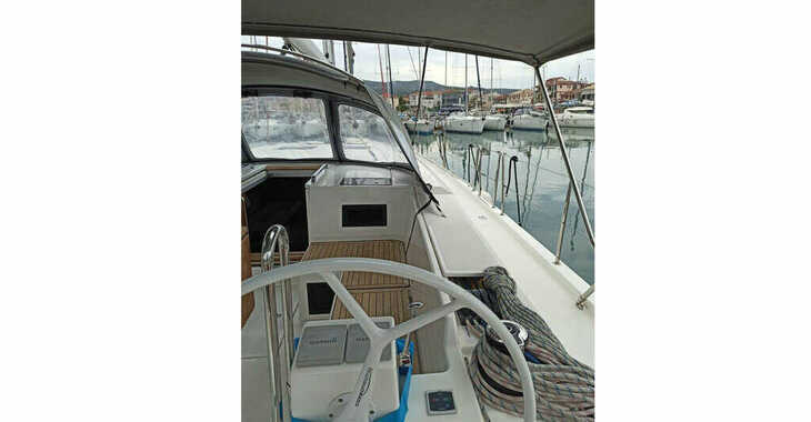 Rent a sailboat in Lefkas Marina - Bavaria C45 - 4 cab.