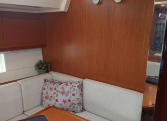 Rent a sailboat in D-Marin Marina Lefkas - Bavaria C45 - 4 cab.