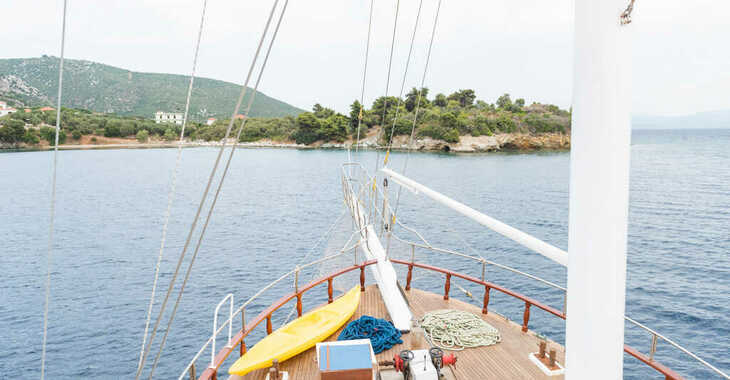 Rent a schooner in Old Port - Gulet Eros