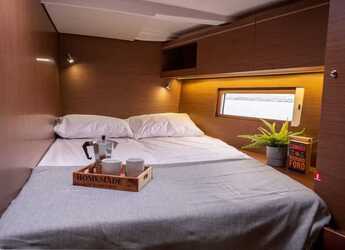 Rent a sailboat in Nidri Marine - Oceanis 51.1