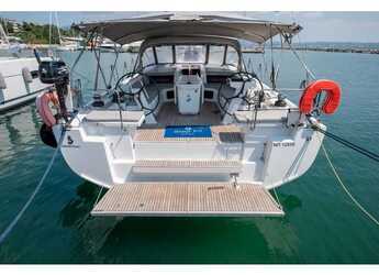 Rent a sailboat in Nidri Marine - Oceanis 51.1